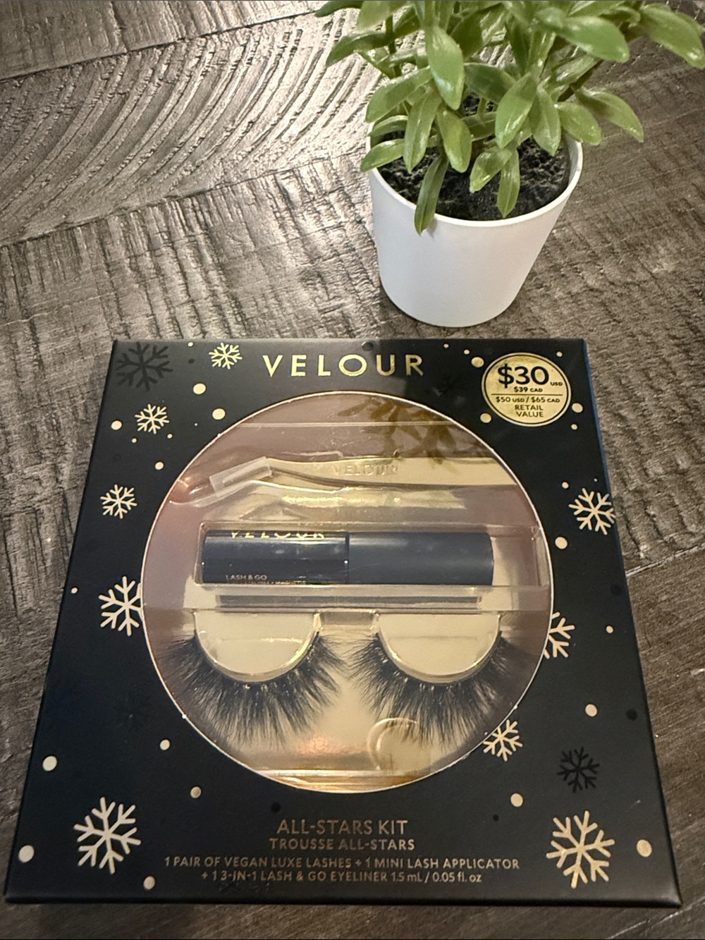 All-Stars Kit Vegan Luxe Lashes & Eyeliner - Black- New!!